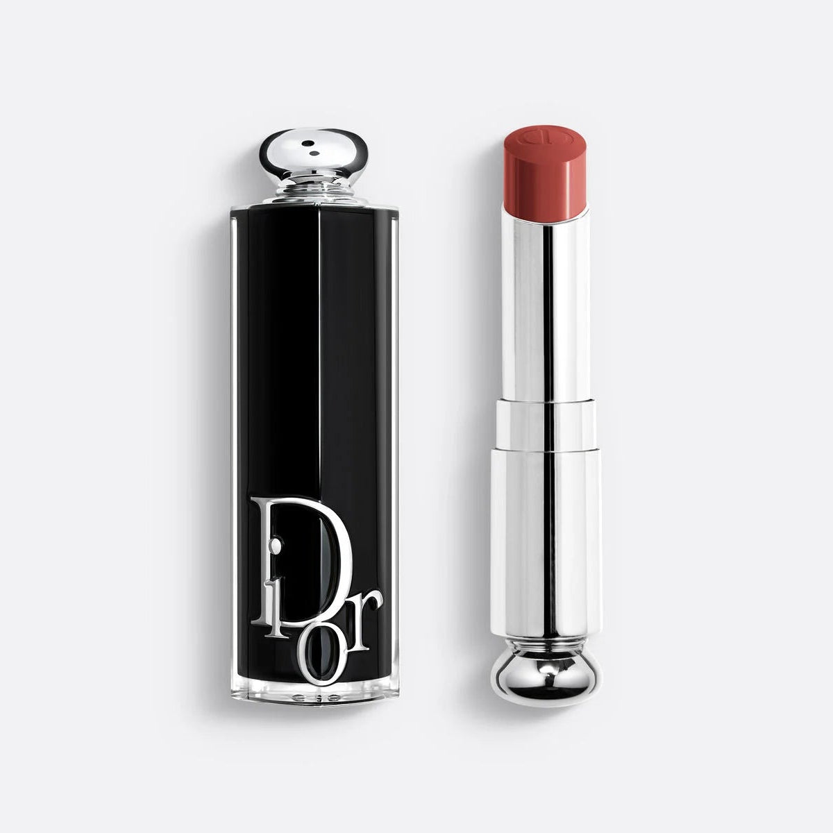Dior Addict Lipstick - שפתון מעניק ברק במהדורה מוגבלת