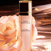 Dior Prestige La Lotion Essence de Rose - תחליב לפנים ולצוואר - מעניק לחות, מזין ומחייה את העור