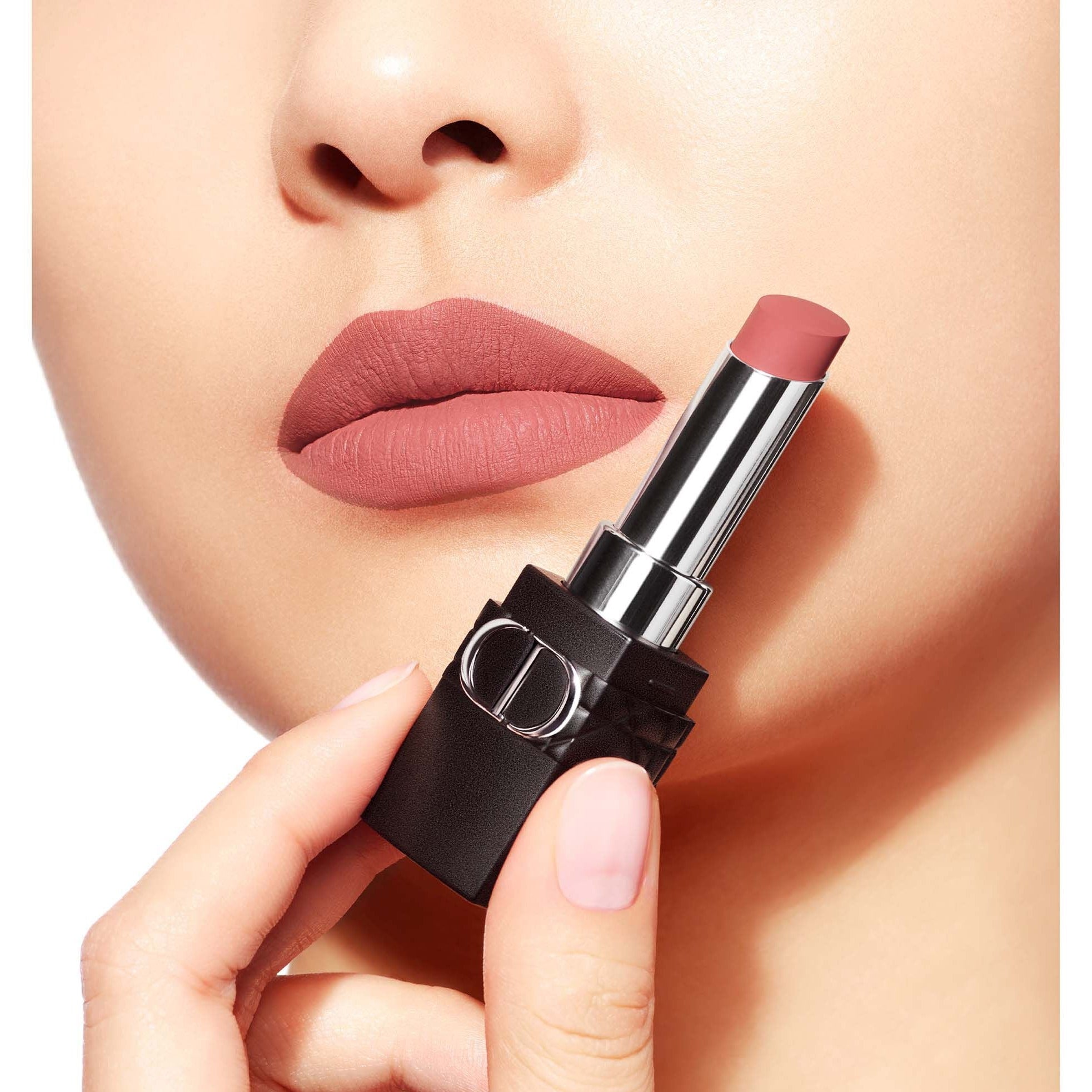Rouge Dior Forever - שפתון עמיד בגימור מאט