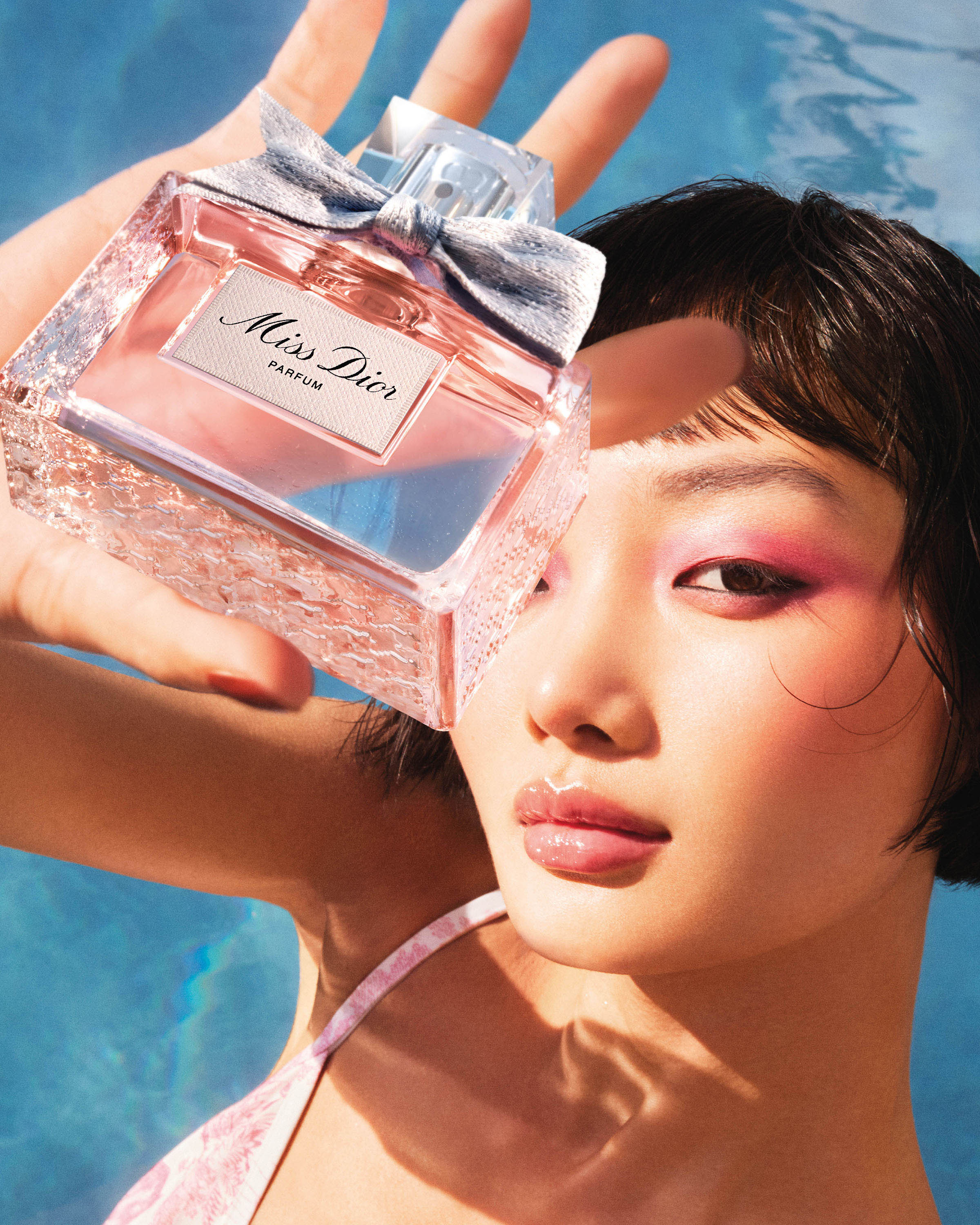A25_SUMMER_M04C_MISS_DIOR_L4_v2b_2400x3000_e8d0edc8-2636-47a7-898a-ac35b8ed1708.jpg