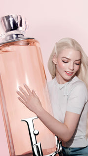 Dior Addict Peachy Glow -  בושם א.ד.פ בניחוחות יסמין ואפרסק