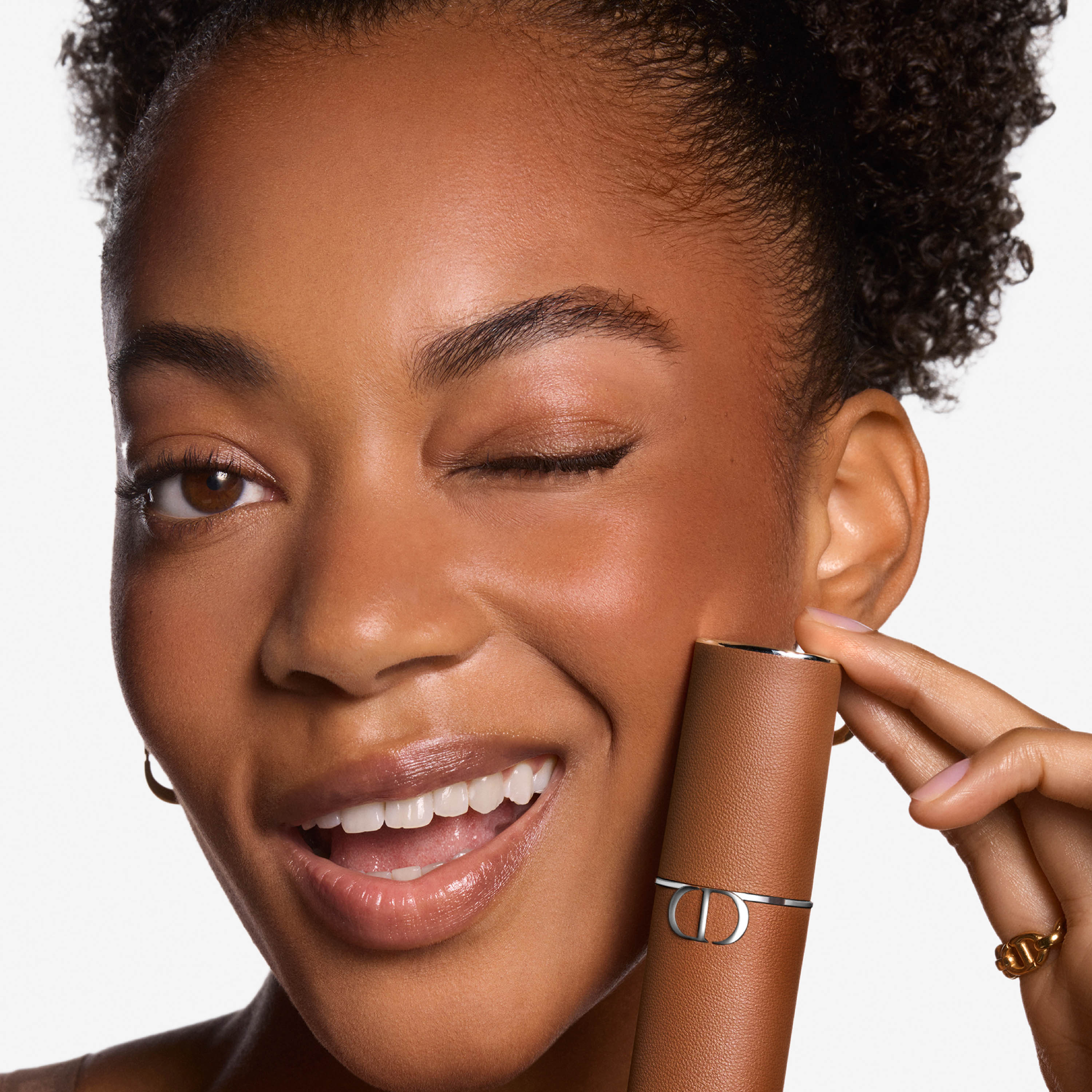 ATTITUDE_SKIN_BRONZE_SHADE06_3000x3000_b4205c3d-82e9-4f72-89b6-a4c185b5131e.jpg