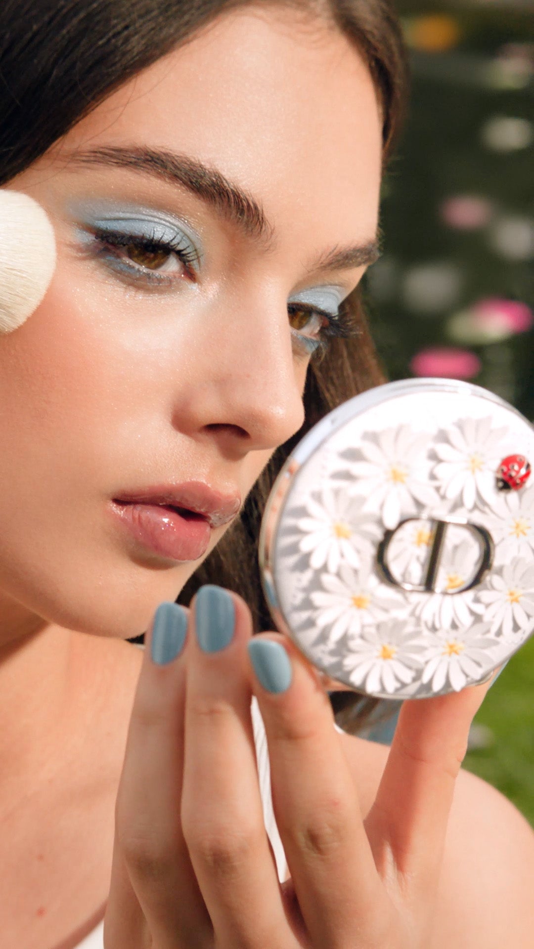 DIOR_SUMMER_MAKEUP_LOOK_WW_9x16_26s_POSTER.jpg