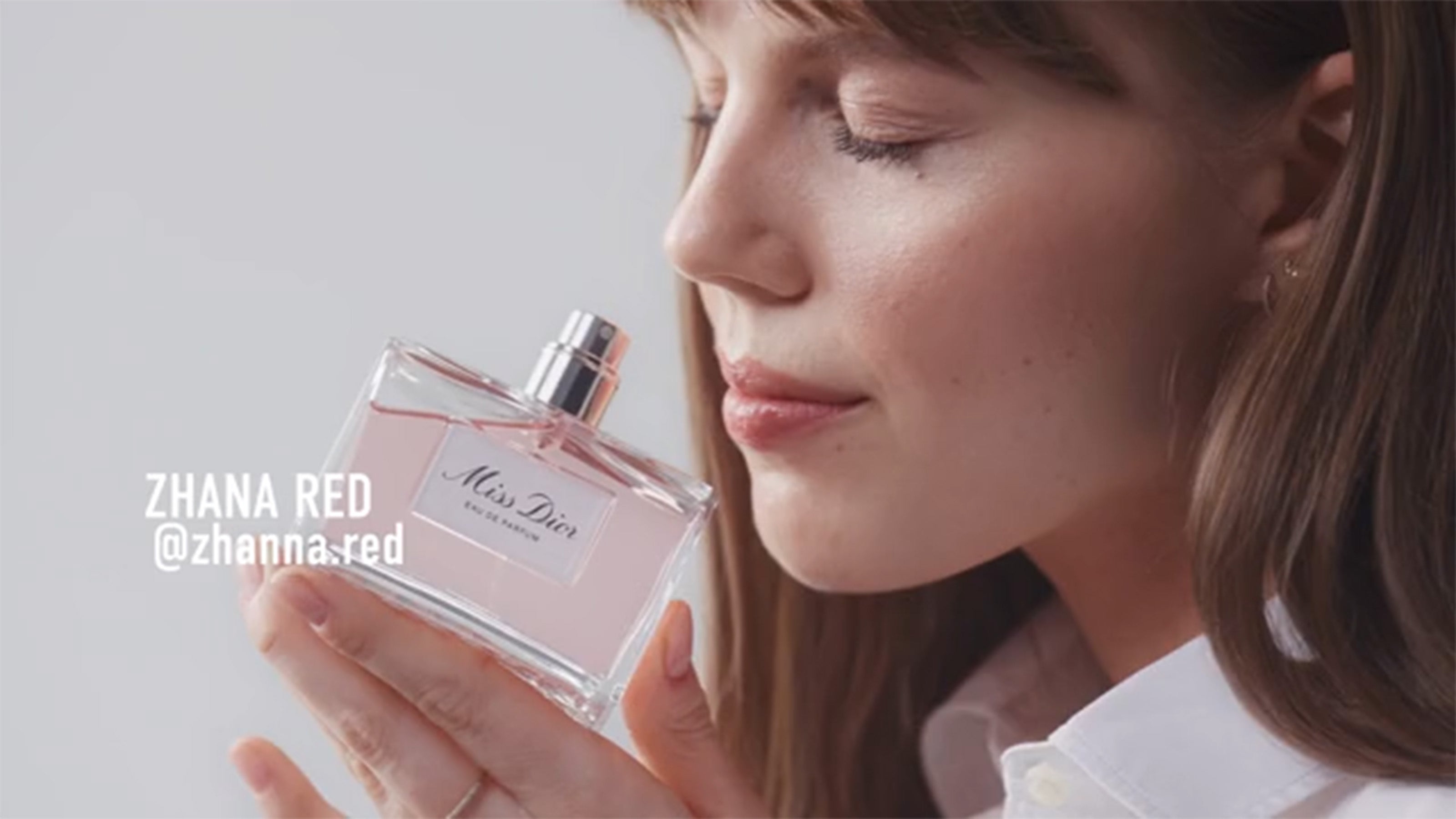MissDior_EDP26_Edit_3200x1800_poster.jpg