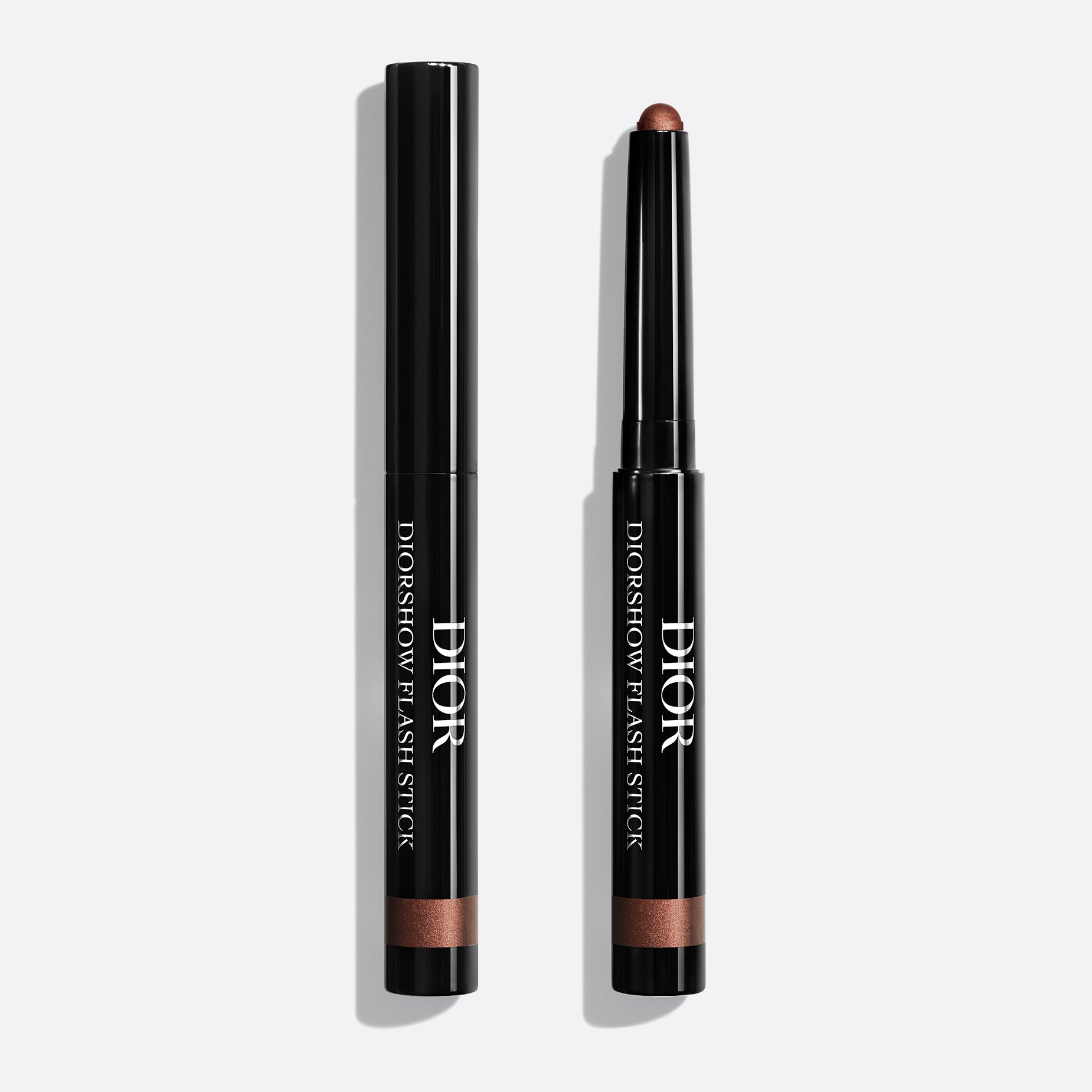 Diorshow Flash Stick – צללית סטיק קרמית עמידה ל־24 שעות