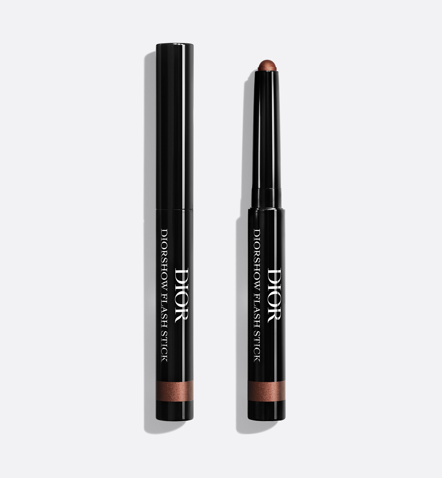 Diorshow Flash Stick – צללית סטיק קרמית עמידה ל־24 שעות