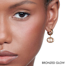 Load image into Gallery viewer, Rosy Glow - 062 Bronzed Glow
