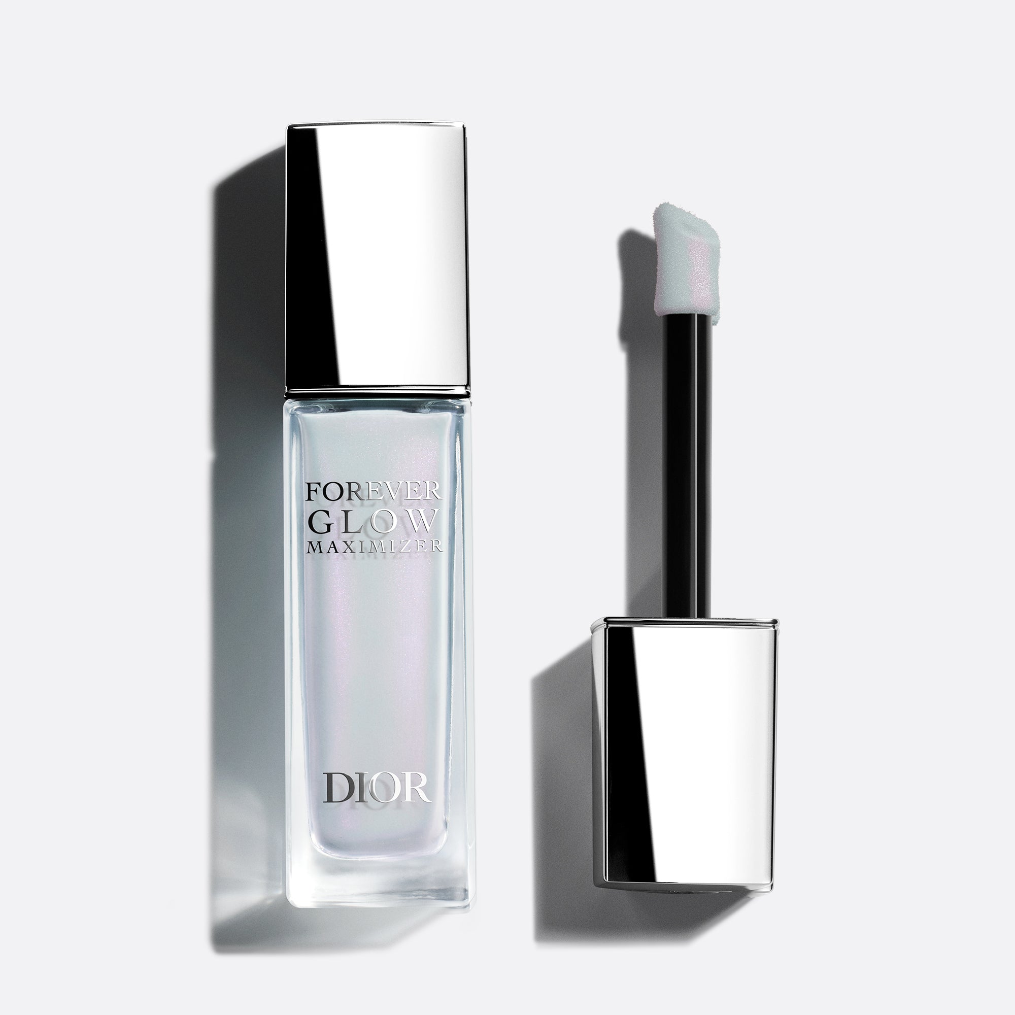 Dior Forever Glow Maximizer - היילייטר נוזלי במהדורת אביב מוגבלת
