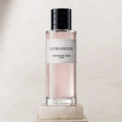 Dioramour