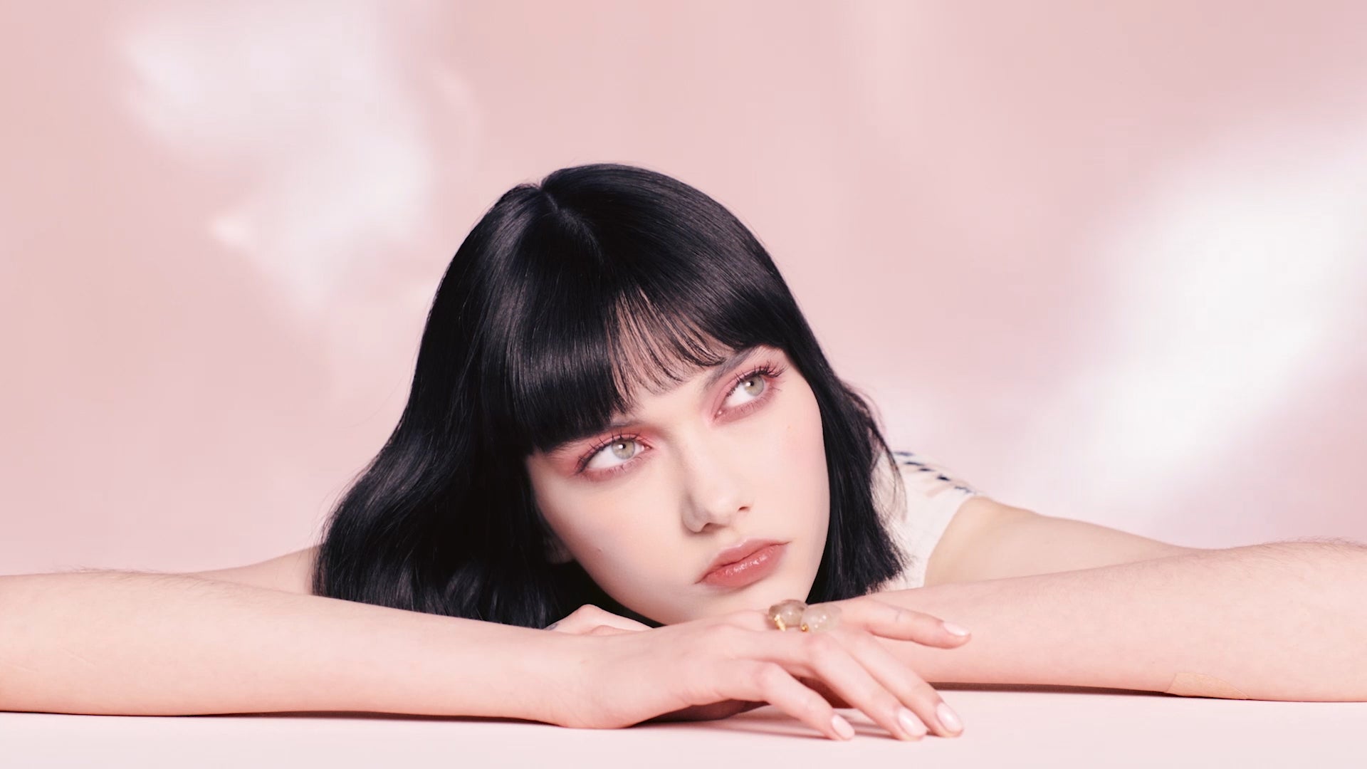 diorparfums_spring_look_film_2022.jpg