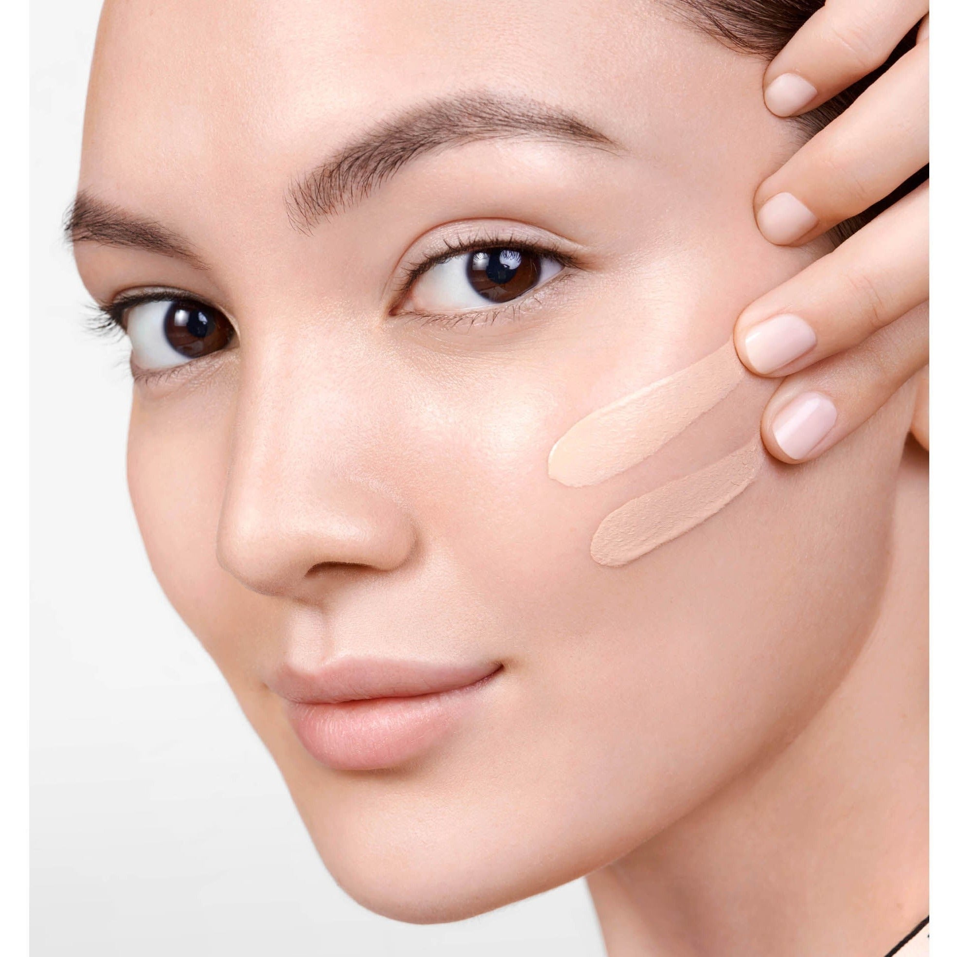 Dior Prestige Light-In-White Le Protecteur UV Minéral BB SPF 50+