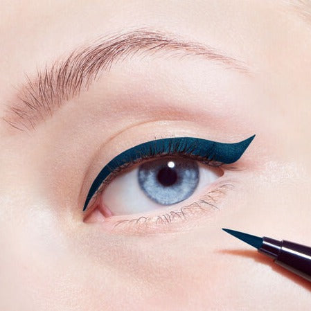 Diorshow On Stage Liner