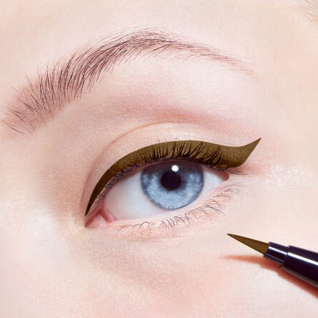 Diorshow On Stage Liner