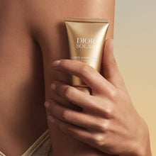 Load image into Gallery viewer, Dior The Solar Self-Tanning Gel
